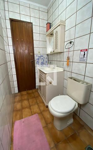 Casa para alugar com 177m², 5 quartos e 1 vagaBanheiro