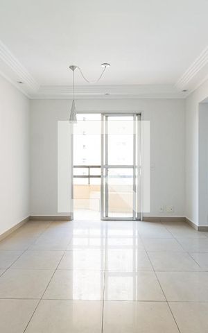Apartamento para alugar com 65m², 2 quartos e 1 vaga Apartamento para alugar com 65m², 2 quartos e 1 vagaSala
