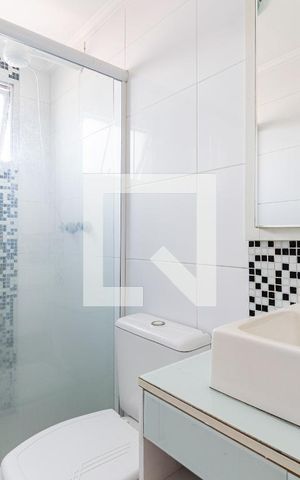 Apartamento para alugar com 65m², 2 quartos e 1 vaga Apartamento para alugar com 65m², 2 quartos e 1 vagaBanheiro