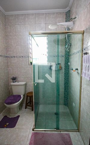 Casa à venda com 210m², 3 quartos e sem vagaBanheiro