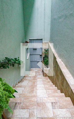 Casa à venda com 210m², 3 quartos e sem vagaCorredor externo