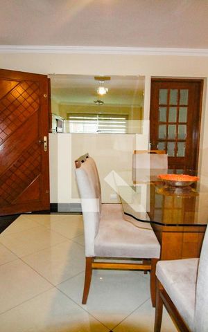 Casa à venda com 210m², 3 quartos e sem vagaSala