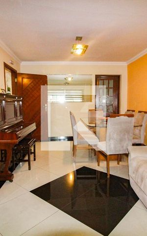Casa à venda com 210m², 3 quartos e sem vagaSala