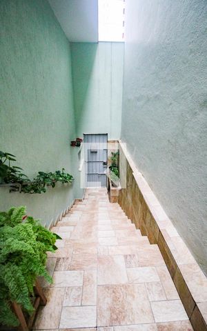 Casa à venda com 210m², 3 quartos e sem vagaCorredor externo