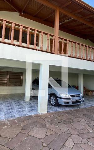 Casa à venda com 340m², 4 quartos e 3 vagasGaragem