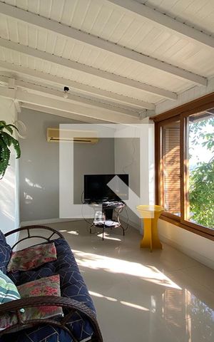 Casa à venda com 340m², 4 quartos e 3 vagasSala 3
