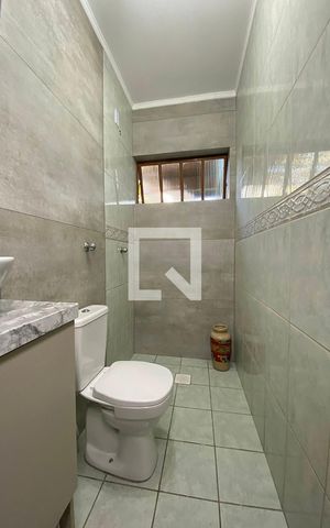 Casa à venda com 340m², 4 quartos e 3 vagasBanheiro Social 2