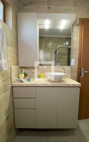 Casa à venda com 340m², 4 quartos e 3 vagasBanheiro da Suíte