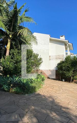 Casa à venda com 340m², 4 quartos e 3 vagasÁrea Externa