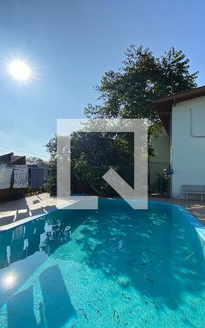 Casa à venda com 340m², 4 quartos e 3 vagasPiscina