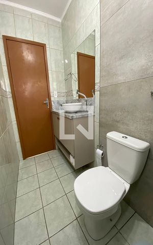 Casa à venda com 340m², 4 quartos e 3 vagasBanheiro Social 2