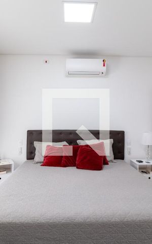 Casa à venda com 180m², 3 quartos e 2 vagasSuíte