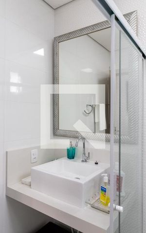 Casa à venda com 180m², 3 quartos e 2 vagasBanheiro da Suíte