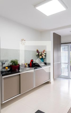 Casa à venda com 180m², 3 quartos e 2 vagasCozinha