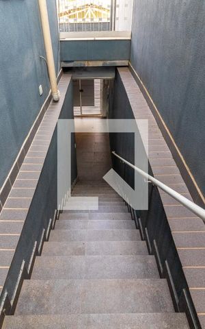 Casa à venda com 180m², 3 quartos e 2 vagasEscada de Entrada