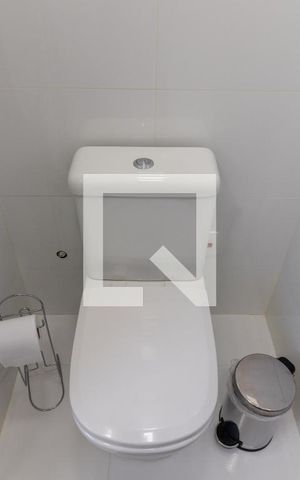 Casa à venda com 180m², 3 quartos e 2 vagasBanheiro 2