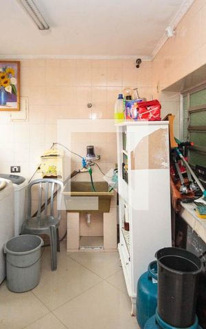Casa à venda com 280m², 3 quartos e 2 vagas Casa à venda com 280m², 3 quartos e 2 vagasÁrea de Serviço
