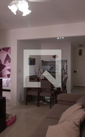 Apartamento à venda com 66m², 2 quartos e 2 vagasSala