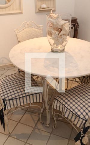 Apartamento para alugar com 120m², 2 quartos e 1 vagaSala