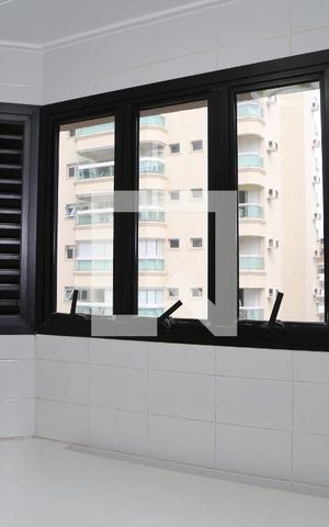 Apartamento para alugar com 120m², 2 quartos e 1 vagaArea de serviço