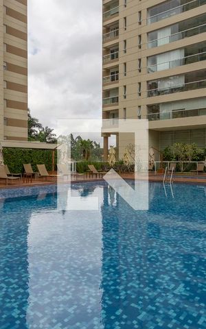 Apartamento para alugar com 180m², 3 quartos e 3 vagas Apartamento para alugar com 180m², 3 quartos e 3 vagasPiscina