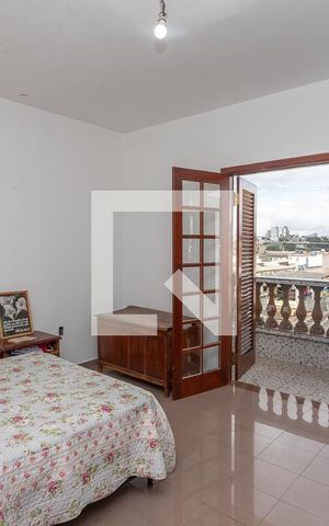 Casa à venda com 431m², 4 quartos e 8 vagas Casa à venda com 431m², 4 quartos e 8 vagasQuarto 3 - suíte