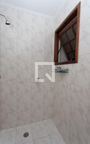 Casa à venda com 431m², 4 quartos e 8 vagas Casa à venda com 431m², 4 quartos e 8 vagasBanheiro social