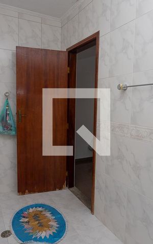 Casa à venda com 431m², 4 quartos e 8 vagas Casa à venda com 431m², 4 quartos e 8 vagasBanheiro do quarto 4 - suíte
