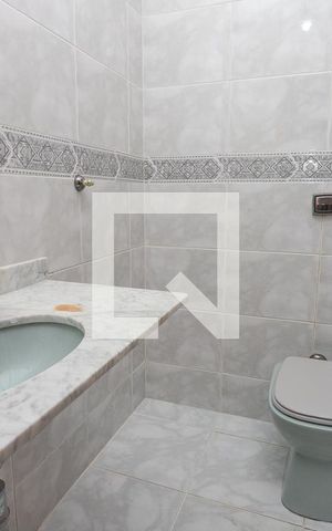Casa à venda com 431m², 4 quartos e 8 vagas Casa à venda com 431m², 4 quartos e 8 vagasLavabo