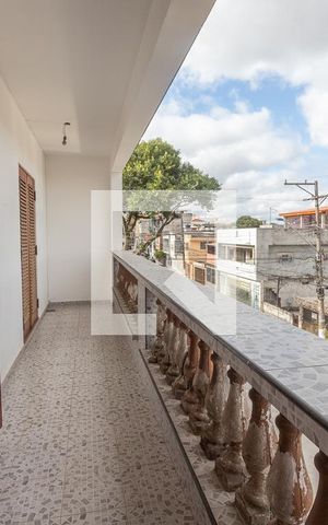 Casa à venda com 431m², 4 quartos e 8 vagas Casa à venda com 431m², 4 quartos e 8 vagasVaranda do quarto 2