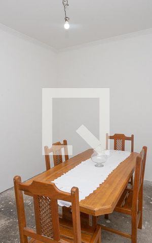 Casa à venda com 431m², 4 quartos e 8 vagas Casa à venda com 431m², 4 quartos e 8 vagasSala de jantar