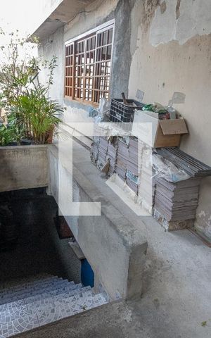 Casa à venda com 431m², 4 quartos e 8 vagas Casa à venda com 431m², 4 quartos e 8 vagasAcesso a garagem