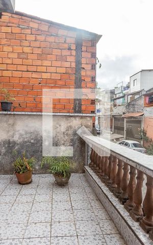 Casa à venda com 431m², 4 quartos e 8 vagas Casa à venda com 431m², 4 quartos e 8 vagasVaranda do quarto 4 - suíte
