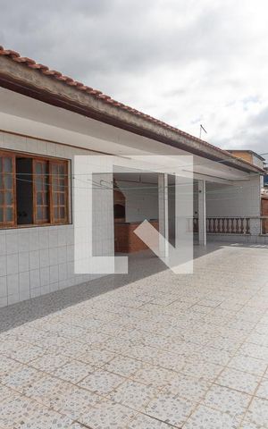 Casa à venda com 431m², 4 quartos e 8 vagas Casa à venda com 431m², 4 quartos e 8 vagasChurrasqueira