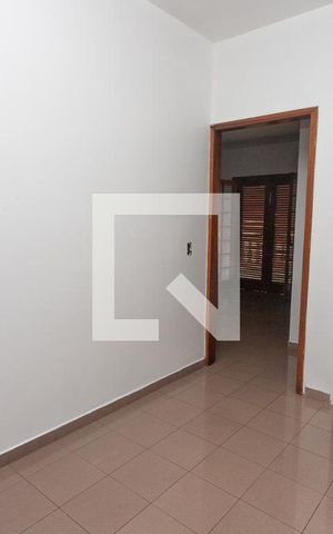Casa à venda com 431m², 4 quartos e 8 vagas Casa à venda com 431m², 4 quartos e 8 vagasHall dos quartos