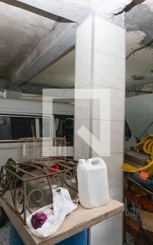 Casa à venda com 431m², 4 quartos e 8 vagas Casa à venda com 431m², 4 quartos e 8 vagasGaragem