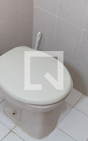 Casa à venda com 248m², 3 quartos e 1 vaga Casa à venda com 248m², 3 quartos e 1 vagaBanheiro