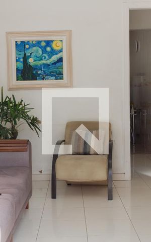 Casa à venda com 248m², 3 quartos e 1 vaga Casa à venda com 248m², 3 quartos e 1 vagaSala