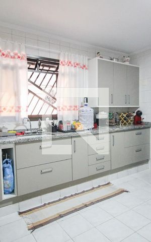 Casa à venda com 116m², 3 quartos e 3 vagascozinha