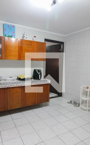 Casa à venda com 116m², 3 quartos e 3 vagasarea de serviço