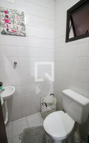 Casa à venda com 116m², 3 quartos e 3 vagasbanheiro de serviço