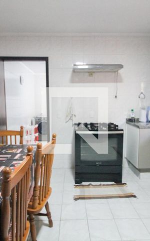 Casa à venda com 116m², 3 quartos e 3 vagascozinha