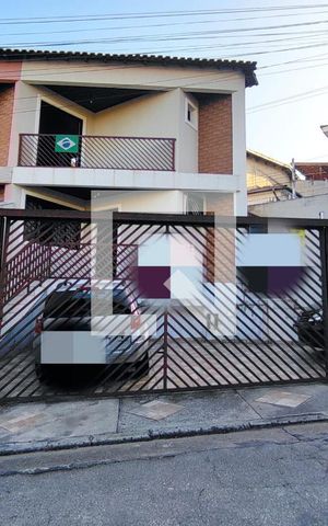 Casa à venda com 116m², 3 quartos e 3 vagas Casa à venda com 116m², 3 quartos e 3 vagasfachada