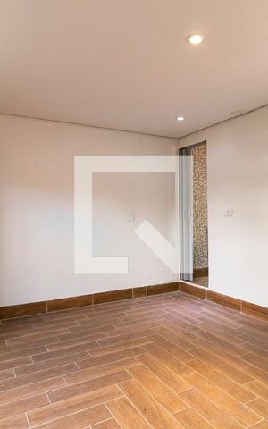 Casa para alugar com 55m², 2 quartos e sem vaga Casa para alugar com 55m², 2 quartos e sem vagaSuíte 1