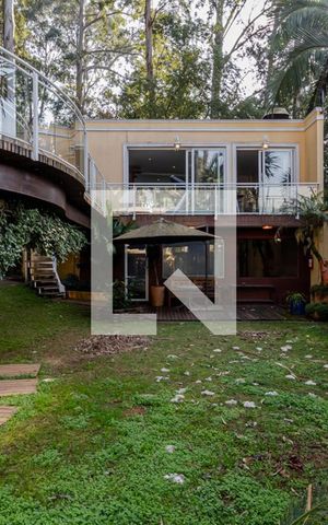 Casa para alugar com 858m², 6 quartos e 6 vagas Casa para alugar com 858m², 6 quartos e 6 vagasGaragem