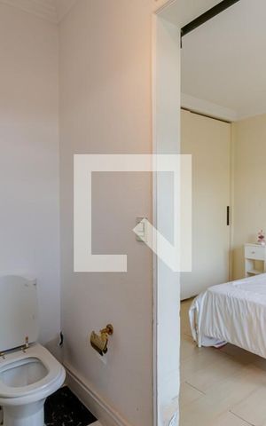Casa para alugar com 858m², 6 quartos e 6 vagas Casa para alugar com 858m², 6 quartos e 6 vagasBanheiro da Suíte 2