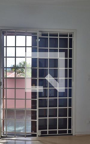 Casa à venda com 600m², 5 quartos e 2 vagasQuarto 3