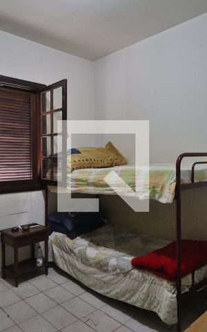 Casa à venda com 600m², 5 quartos e 2 vagasQuarto de Serviço 2