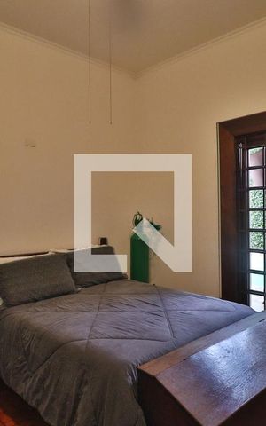 Casa à venda com 600m², 5 quartos e 2 vagasSuíte 