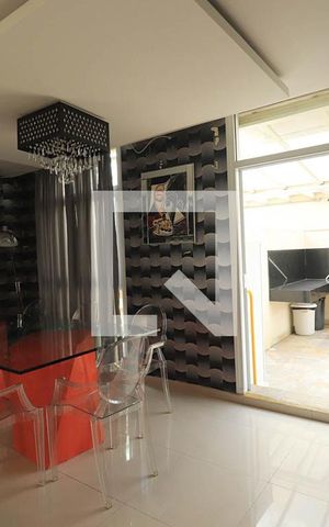 Apartamento à venda com 128m², 3 quartos e 3 vagas Apartamento à venda com 128m², 3 quartos e 3 vagasÁrea comum - Salão de festas